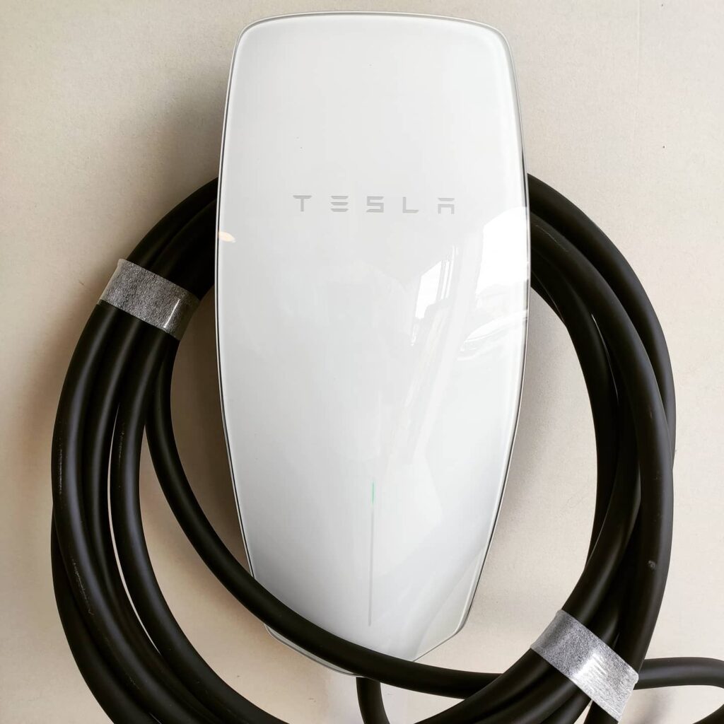 tesla-EV-Charger